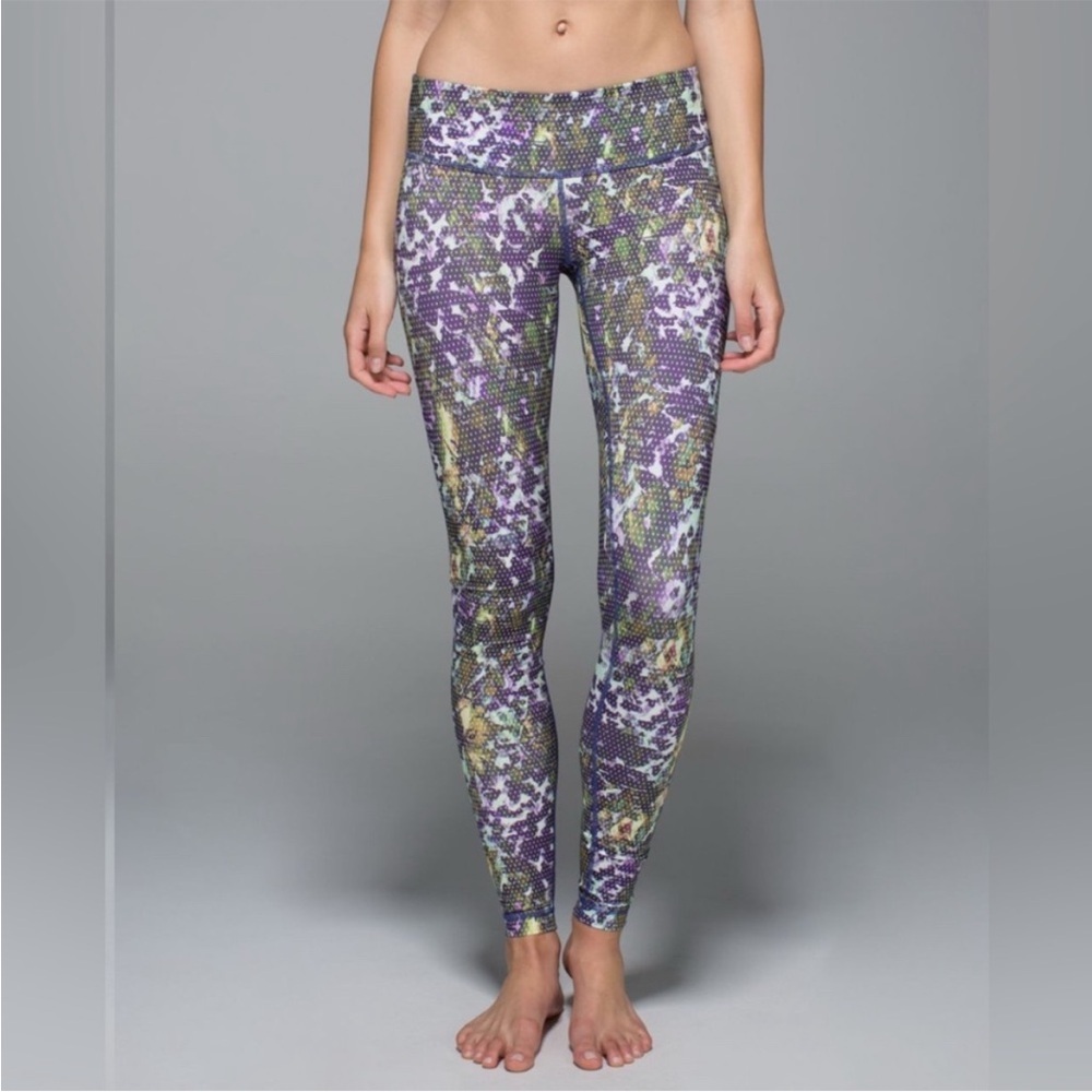 LULULEMON Wunder Under Luxtreme Floral Sport Leggings Size 2 EUC 29” - Picture 3 of 9